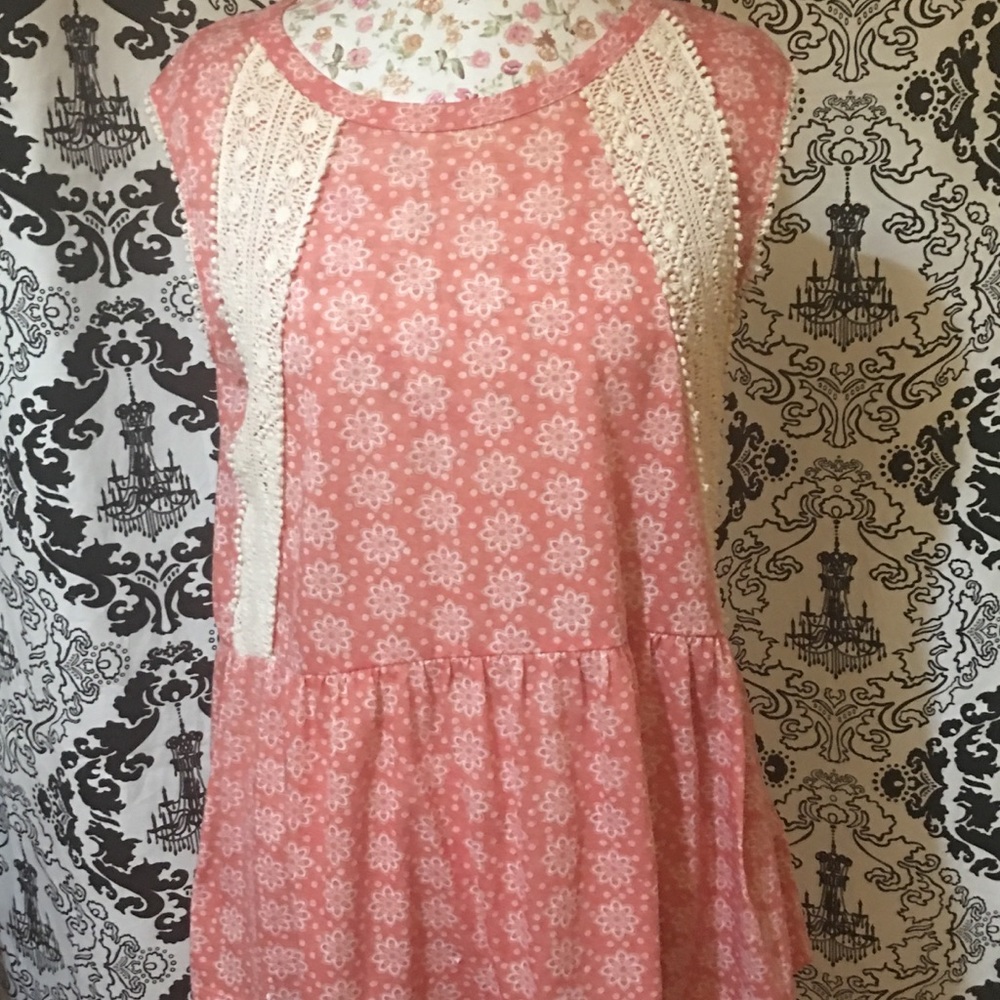 (🛍️ 2 for 8.00) Sleeveless Coral Crochet Top